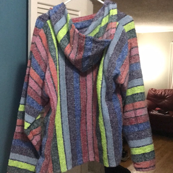 Colorful navajo pullover - Picture 2 of 2